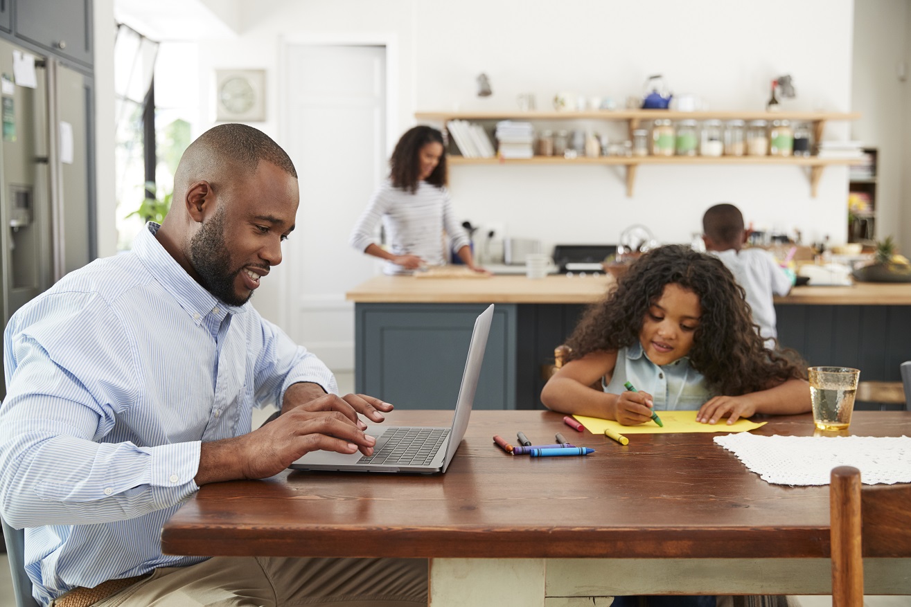 How Human Resources Can Support Working Parents